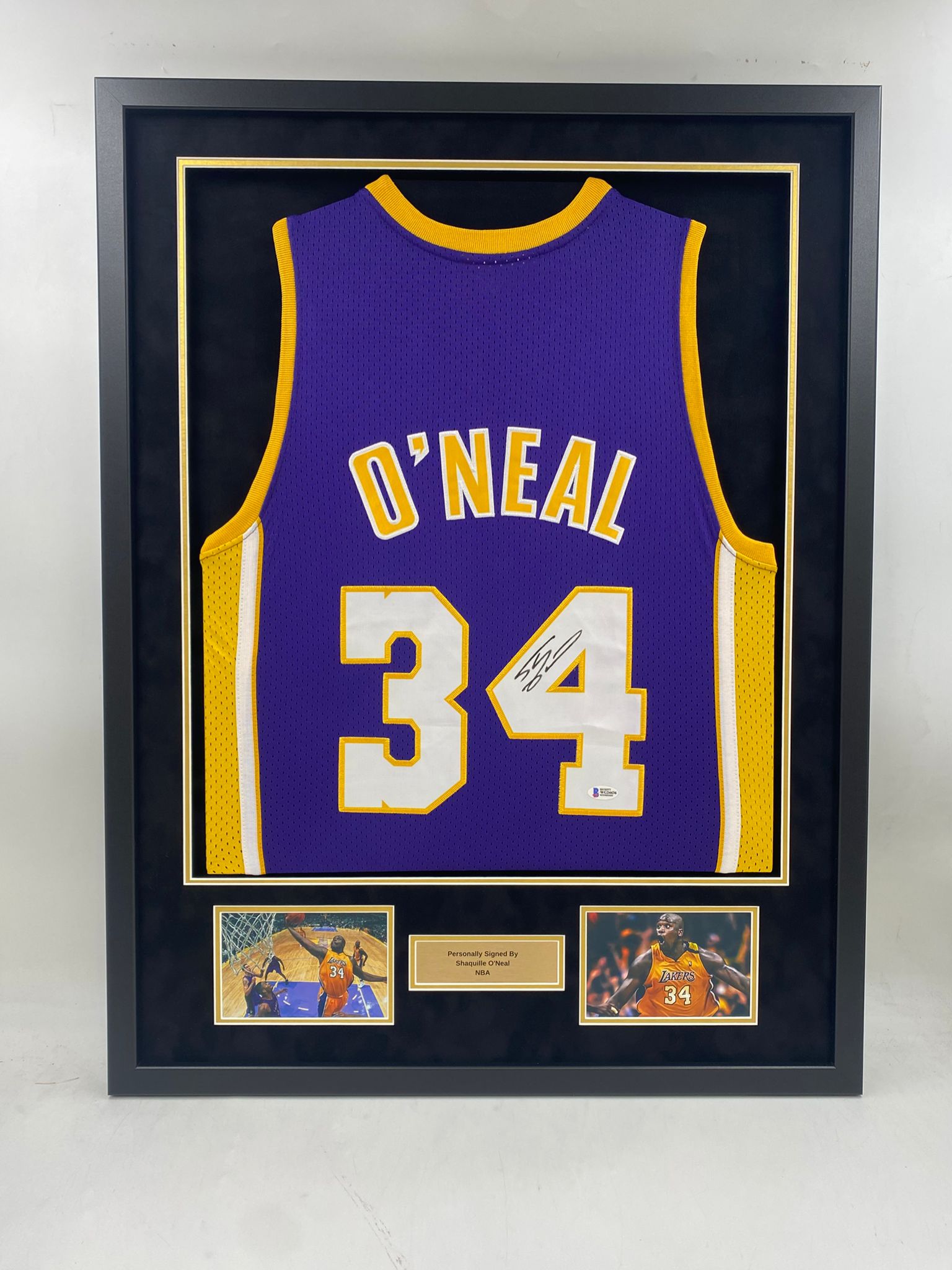 Shaquille O’Neal Signed Los Angeles Lakers Jersey (#34) – Framed (COA)