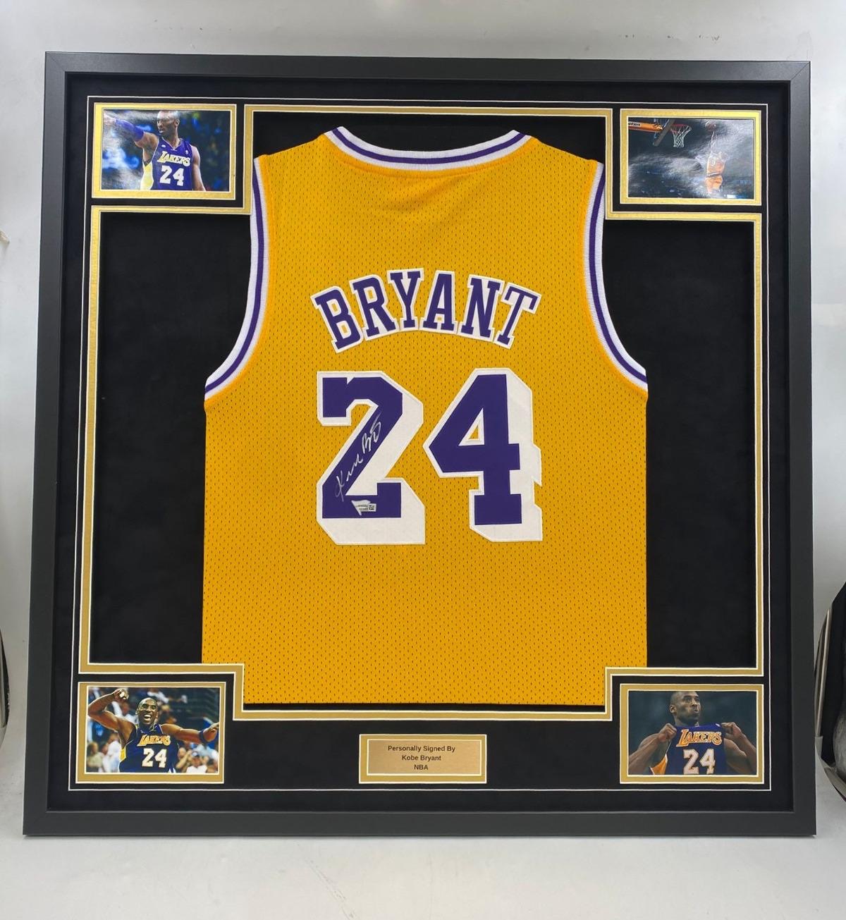 Kobe Bryant Signed Los Angeles Lakers Jersey (#24) – Framed (COA)